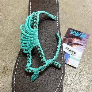 Plaka handwoven shoes